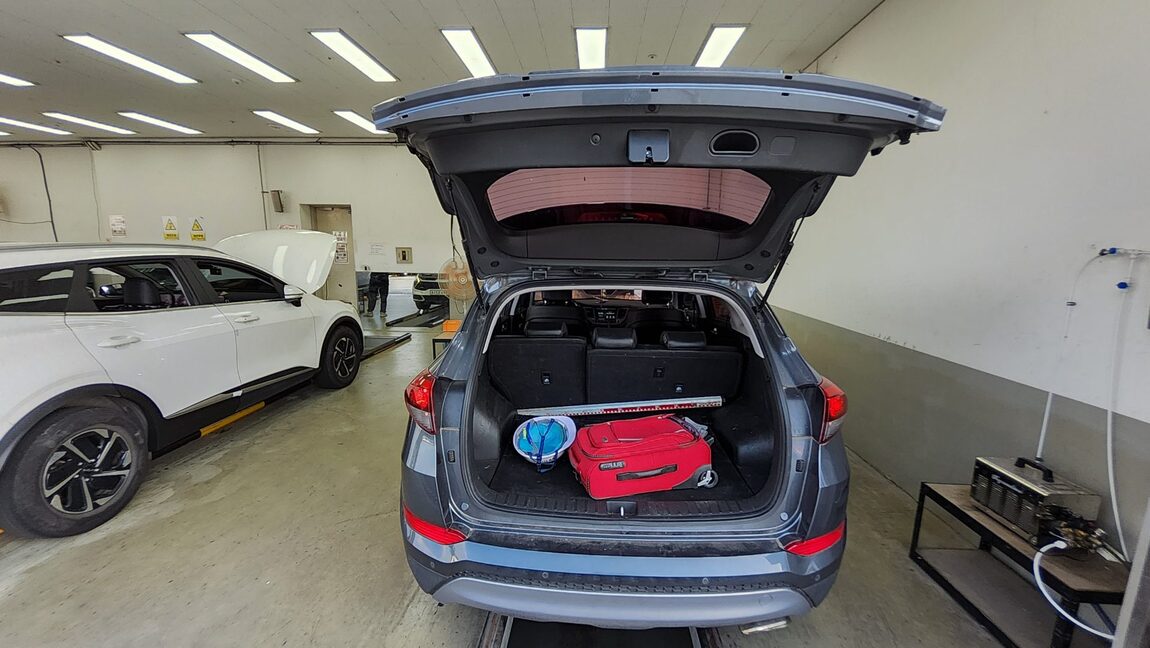 HYUNDAI ALL NEW TUCSON DIESEL 1.7 2WD MODERN 2017 - zdjęcie 15