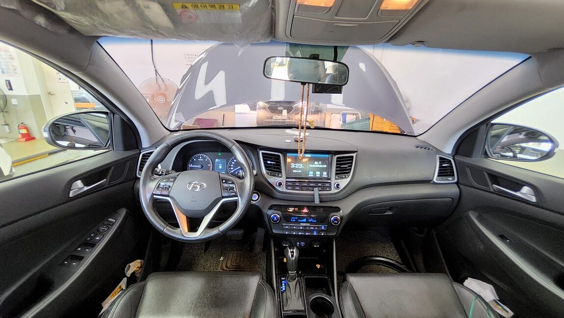 HYUNDAI ALL NEW TUCSON DIESEL 1.7 2WD MODERN 2017 - zdjęcie 11