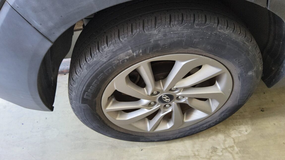 HYUNDAI ALL NEW TUCSON DIESEL 1.7 2WD MODERN 2017 - zdjęcie 25