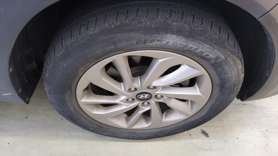 HYUNDAI ALL NEW TUCSON DIESEL 1.7 2WD MODERN 2017 - zdjęcie 24