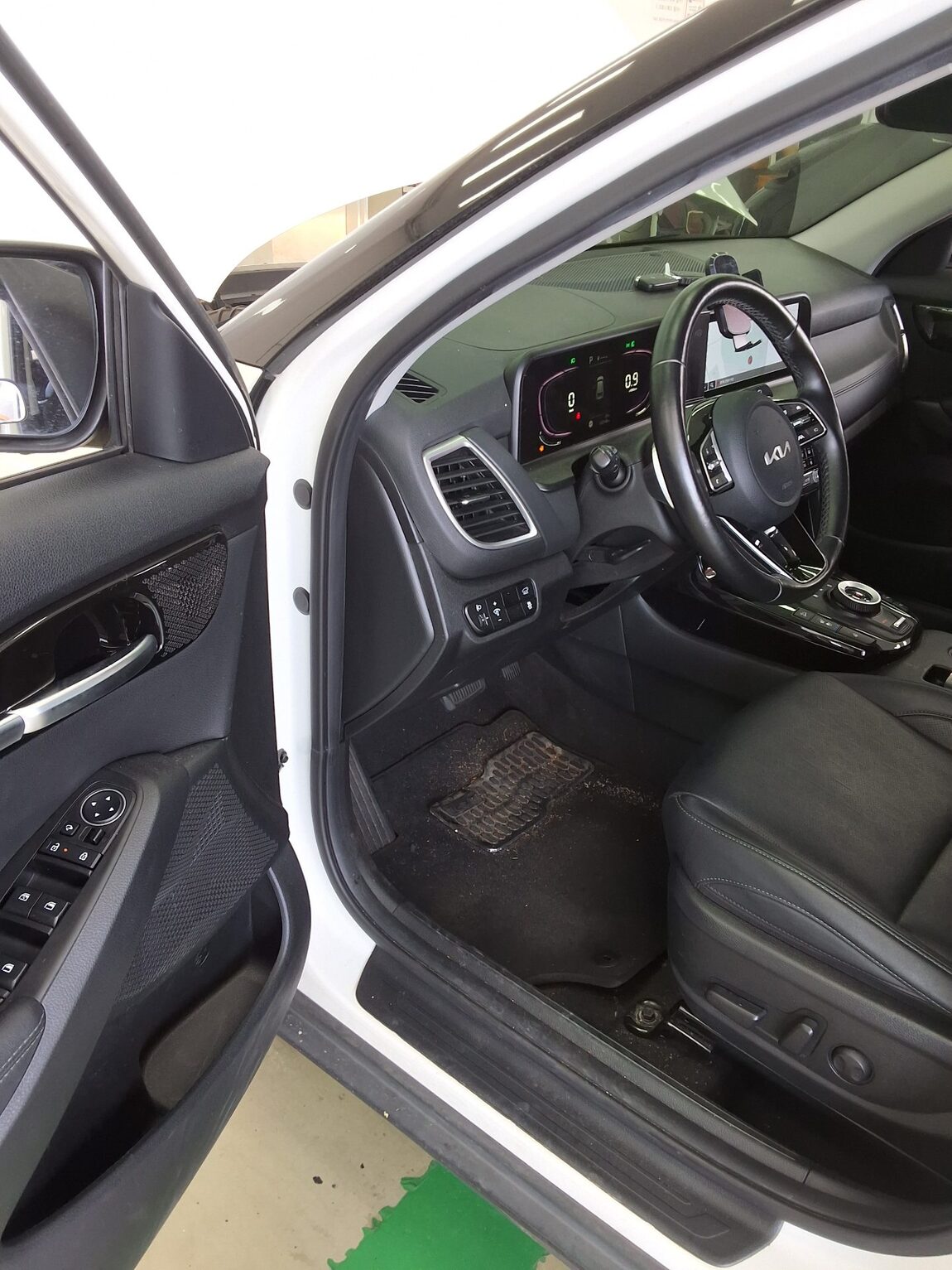 KIA THE NEW SELTOS 1.6 GASOLINE TURBO 2WD SIGNATURE 2023 - zdjęcie 10