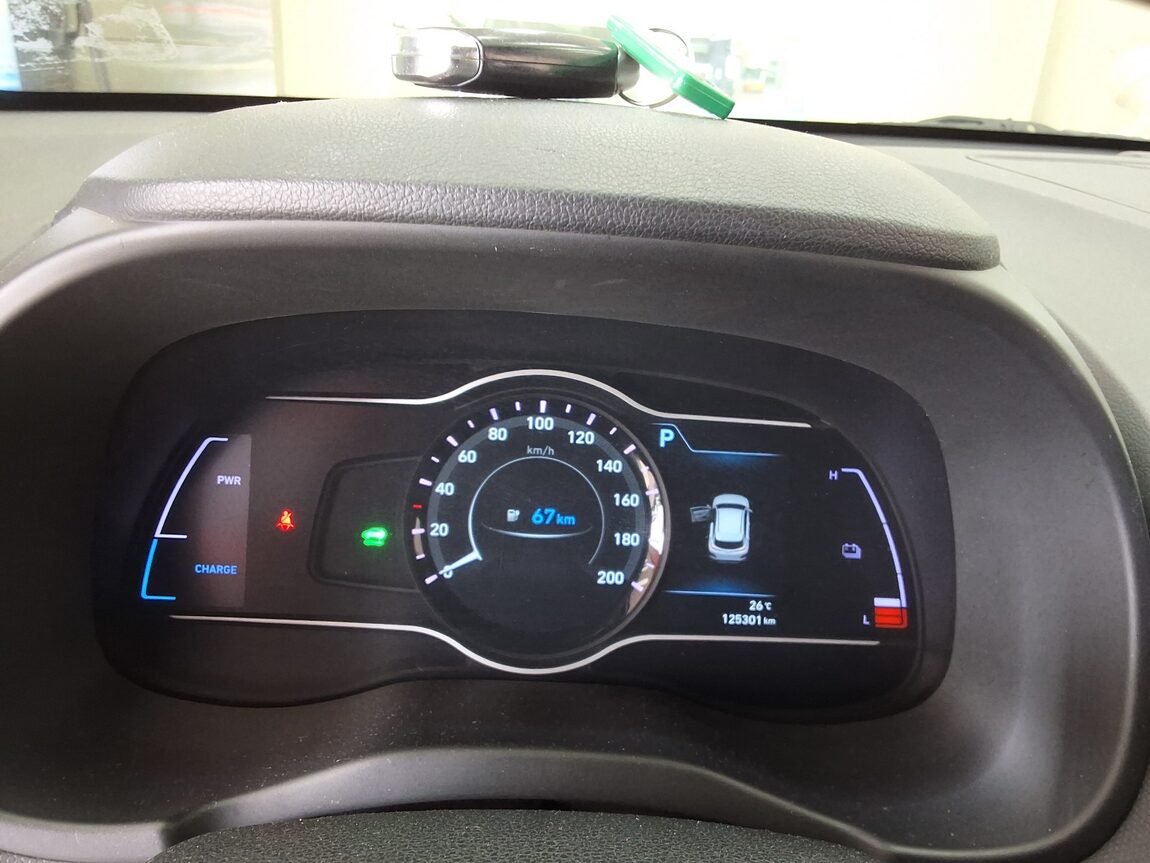 HYUNDAI KONA ELECTRIC EV MODERN 2020 - zdjęcie 10
