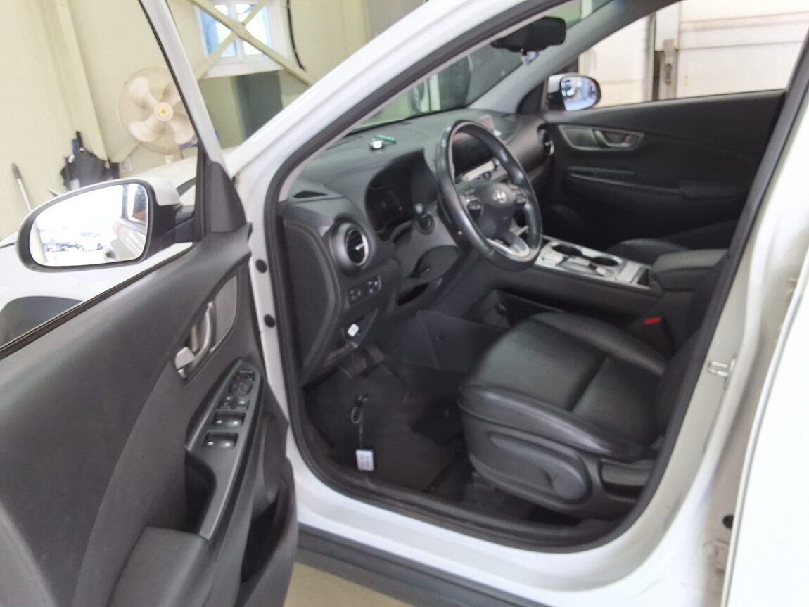 HYUNDAI KONA ELECTRIC EV MODERN 2020 - zdjęcie 11
