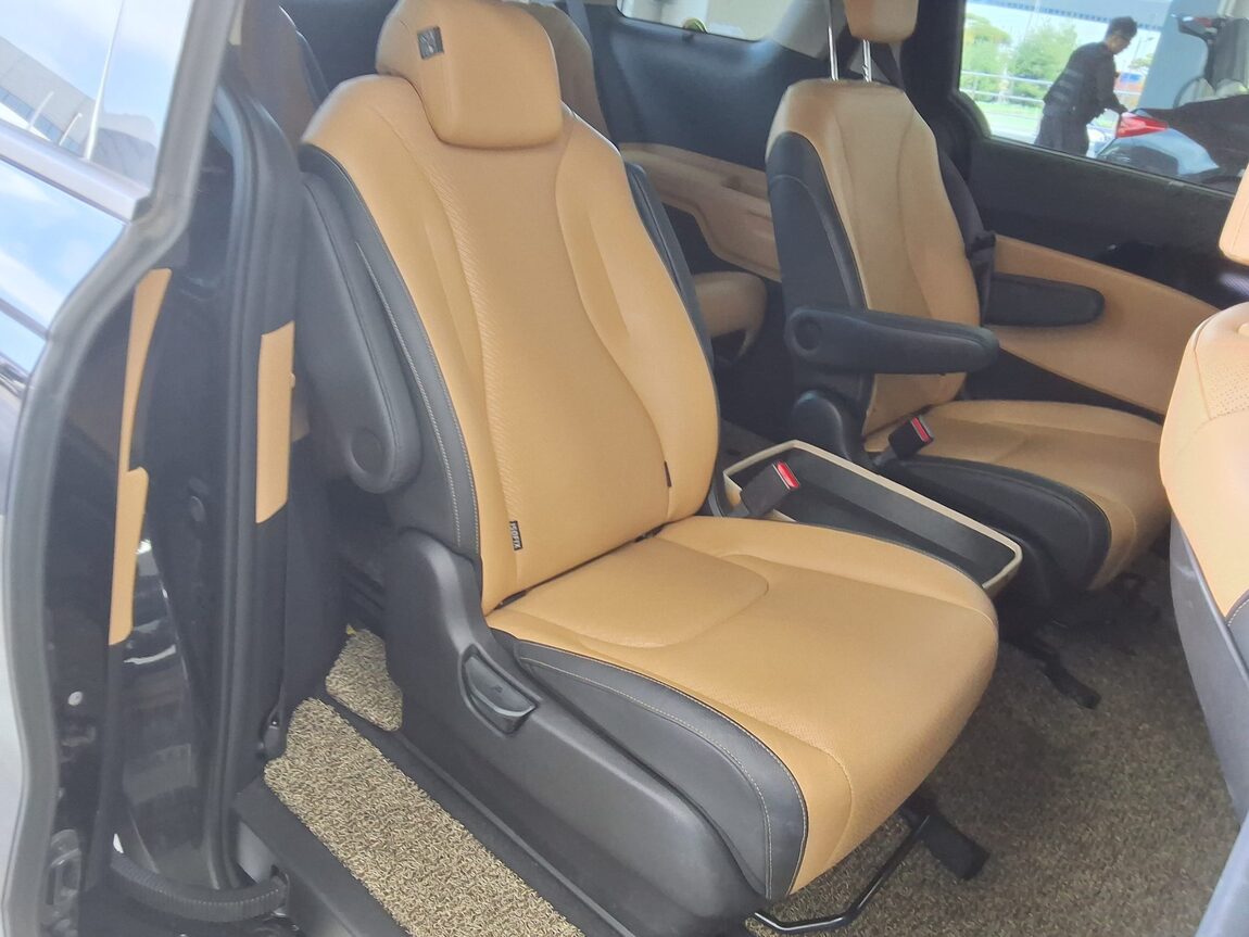 KIA NEW CARNIVAL (KA4) 9-SEATER DIESEL SIGNATURE 2021 - zdjęcie 13