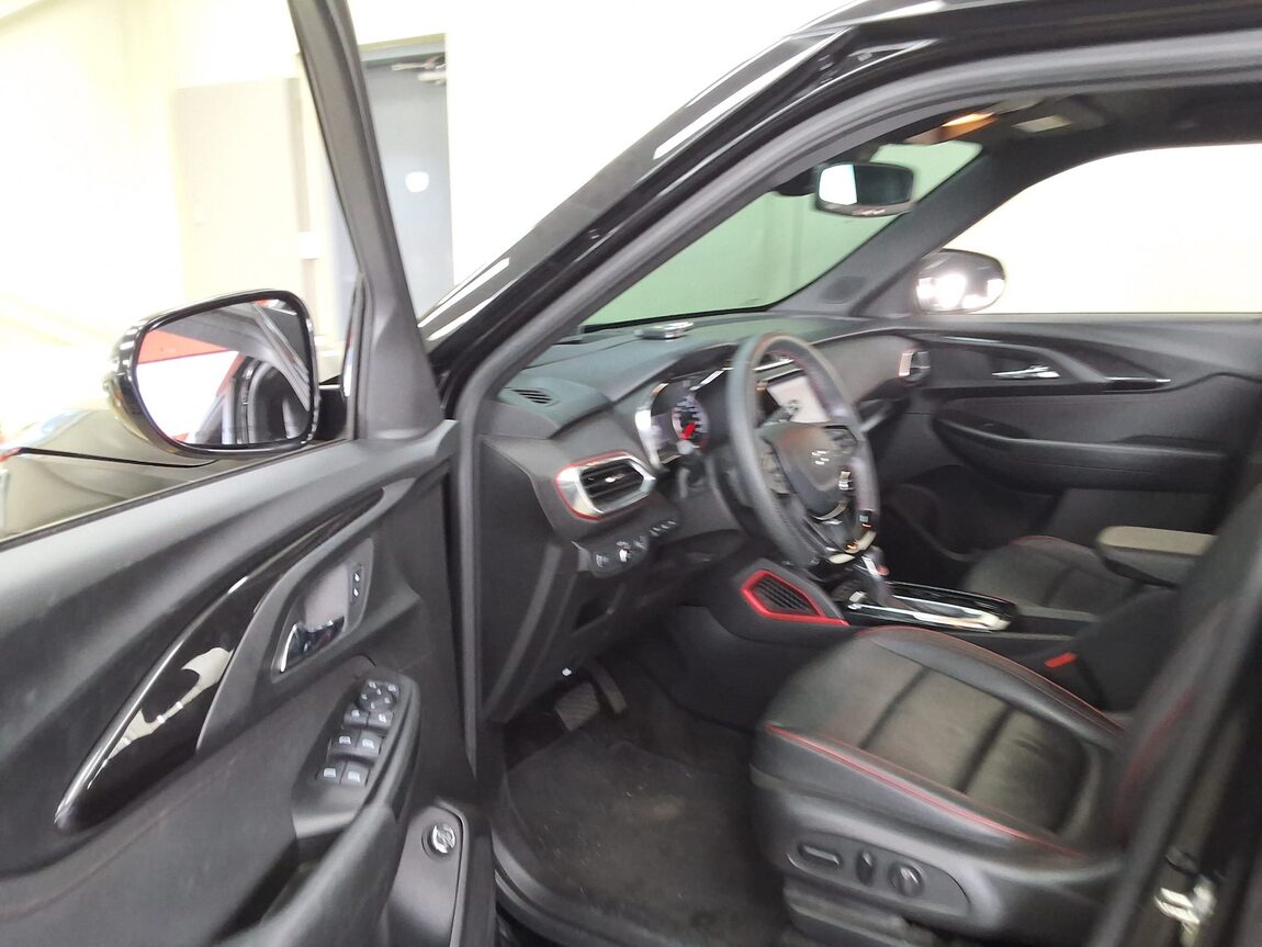 CHEVROLET (DAEWOO) TRAILBLAZER 1.35 GASOLINE RS 2022 - zdjęcie 11