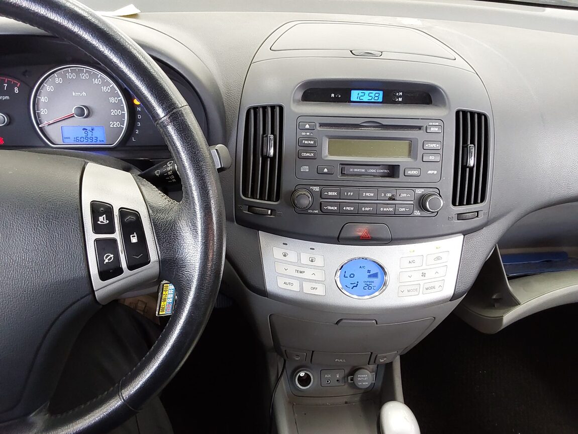 HYUNDAI AVANTE HD 1.6 VVT S16 LUXURY 2008 - zdjęcie 17