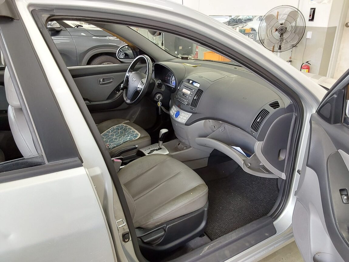 HYUNDAI AVANTE HD 1.6 VVT S16 LUXURY 2008 - zdjęcie 14