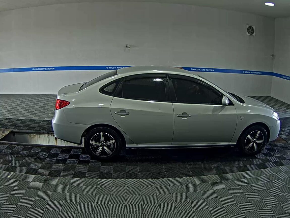 HYUNDAI AVANTE HD 1.6 VVT S16 LUXURY 2008 - zdjęcie 4