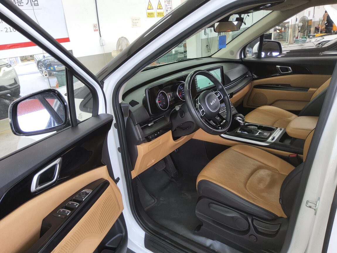KIA NEW CARNIVAL (KA4) 9-SEATER DIESEL PRESTIGE 2023 - zdjęcie 10