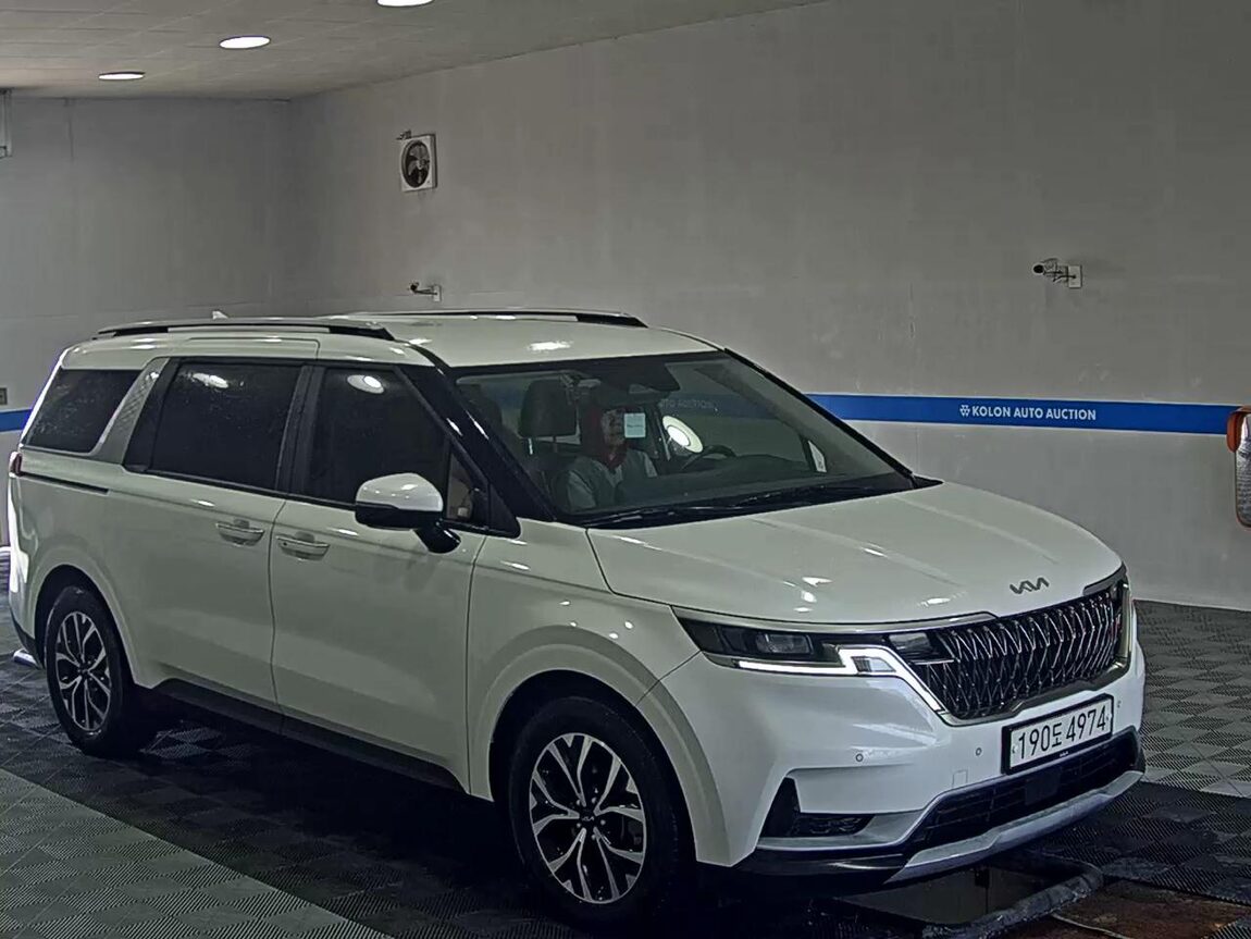 KIA NEW CARNIVAL (KA4) 9-SEATER DIESEL PRESTIGE 2023 - zdjęcie 3