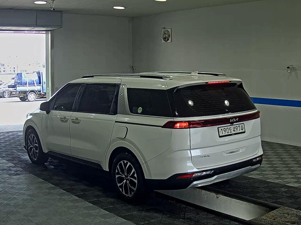 KIA NEW CARNIVAL (KA4) 9-SEATER DIESEL PRESTIGE 2023 - zdjęcie 6