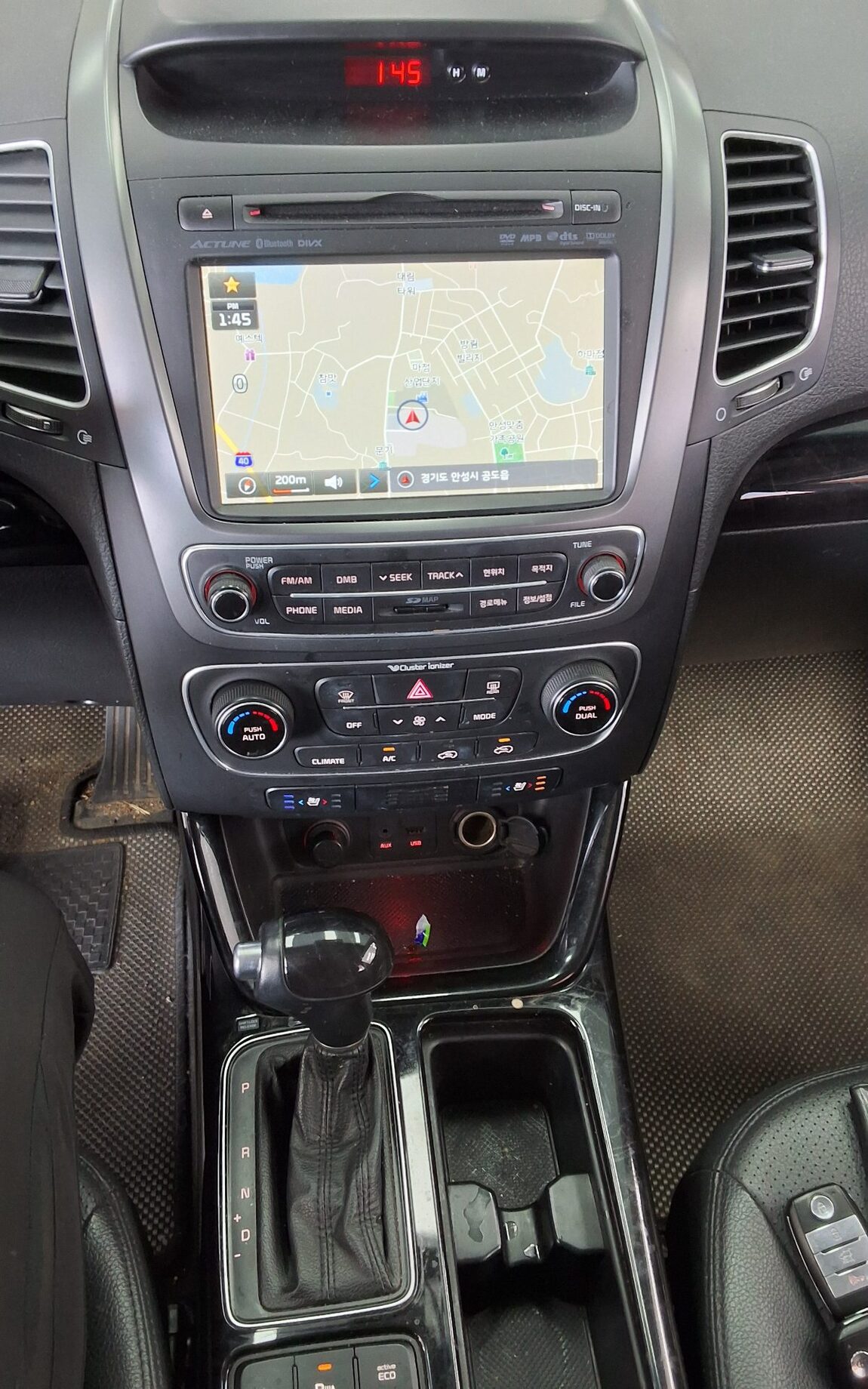 KIA NEW SORENTO R R2.0 2WD LIMITED 2013 - zdjęcie 17
