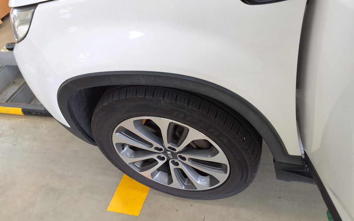 KIA NEW SORENTO R R2.0 2WD LIMITED 2013 - zdjęcie 22
