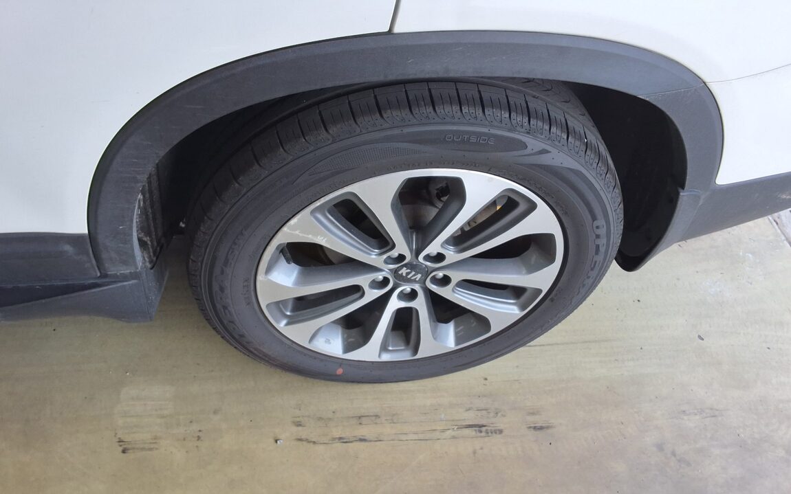KIA NEW SORENTO R R2.0 2WD LIMITED 2013 - zdjęcie 23
