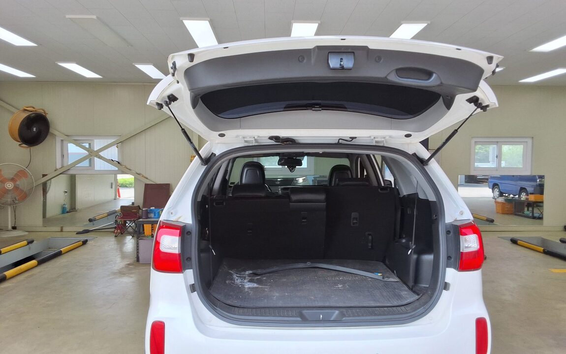 KIA NEW SORENTO R R2.0 2WD LIMITED 2013 - zdjęcie 15