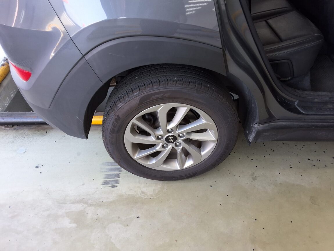 HYUNDAI ALL NEW TUCSON DIESEL 1.7 2WD SMART 2018 - zdjęcie 23