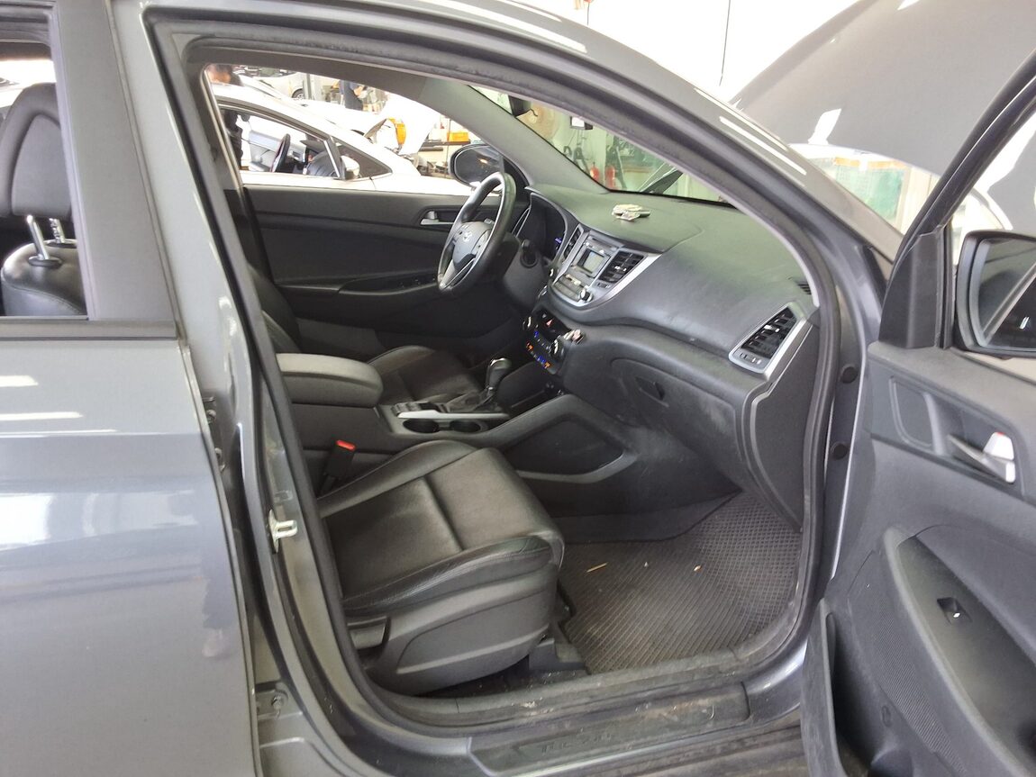 HYUNDAI ALL NEW TUCSON DIESEL 1.7 2WD SMART 2018 - zdjęcie 14