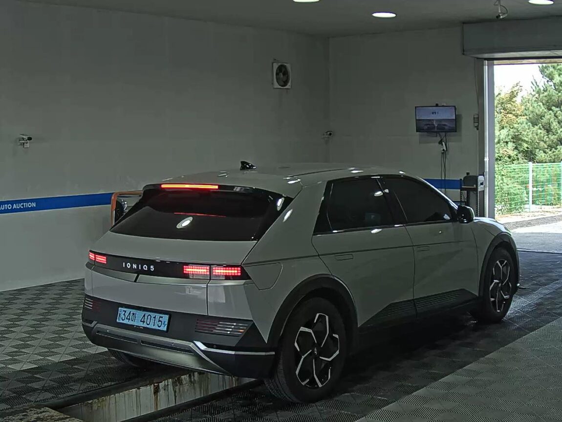 HYUNDAI IONIQ 5 EV 2WD LONG RANGE EXCLUSIVE 2022 - zdjęcie 5