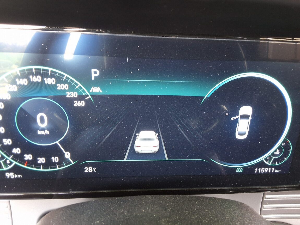 HYUNDAI THE NEW GRANDEUR IG GASOLINE 2.5 LE BLANC 2023 - zdjęcie 9