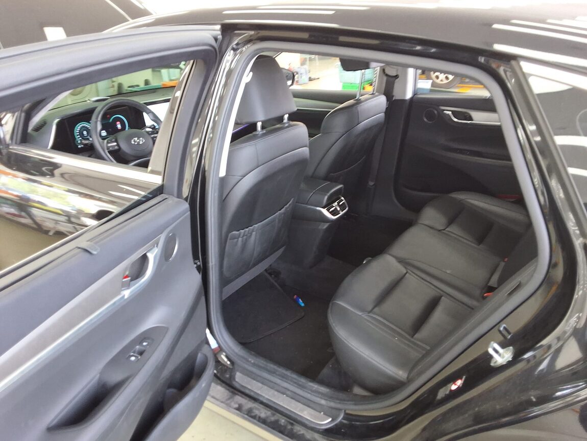 HYUNDAI THE NEW GRANDEUR IG GASOLINE 2.5 LE BLANC 2023 - zdjęcie 12