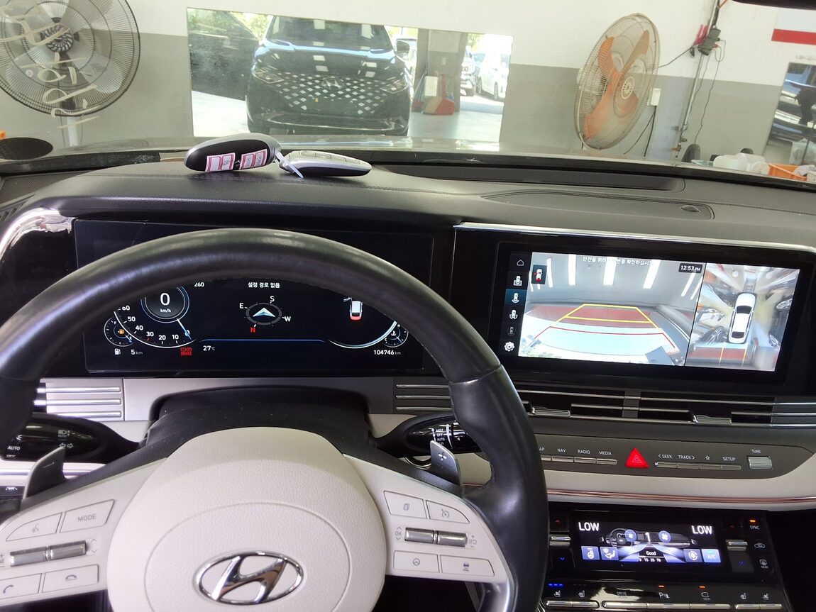 HYUNDAI THE NEW GRANDEUR IG GASOLINE 2.5 LE BLANC 2023 - zdjęcie 17