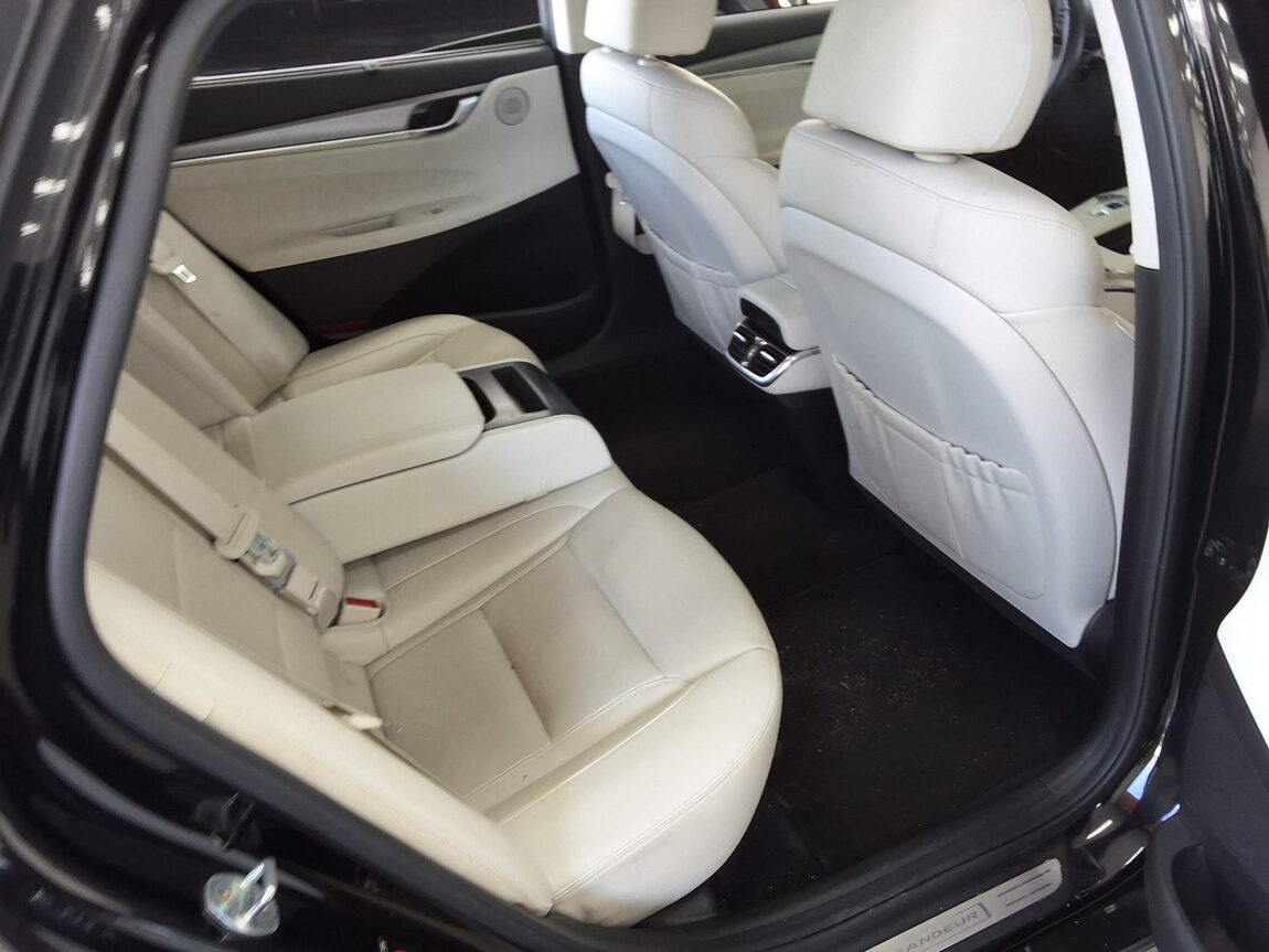 HYUNDAI THE NEW GRANDEUR IG GASOLINE 2.5 LE BLANC 2023 - zdjęcie 13