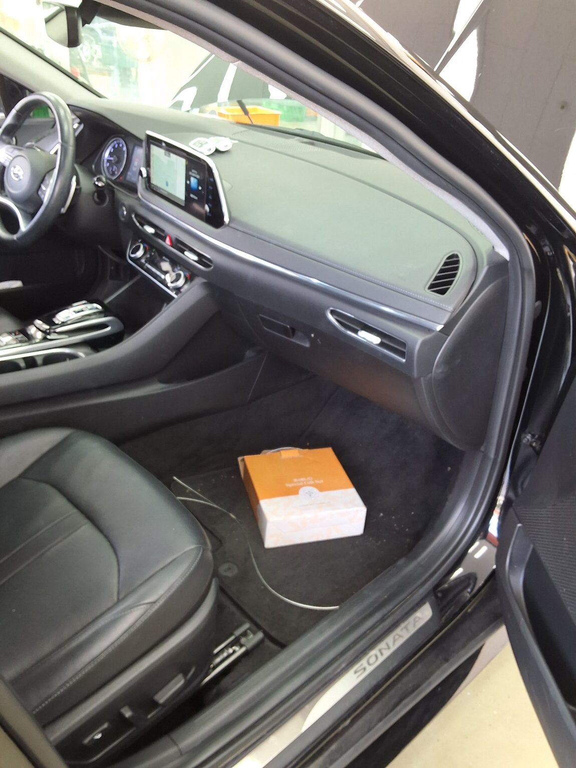 HYUNDAI SONATA (DN8) G2.0 PREMIUM PLUS 2022 - zdjęcie 14