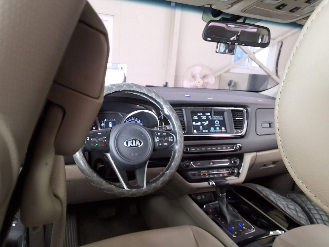 KIA ALL NEW CARNIVAL 9-SEATER DIESEL PRESTIGE 2017 - zdjęcie 12