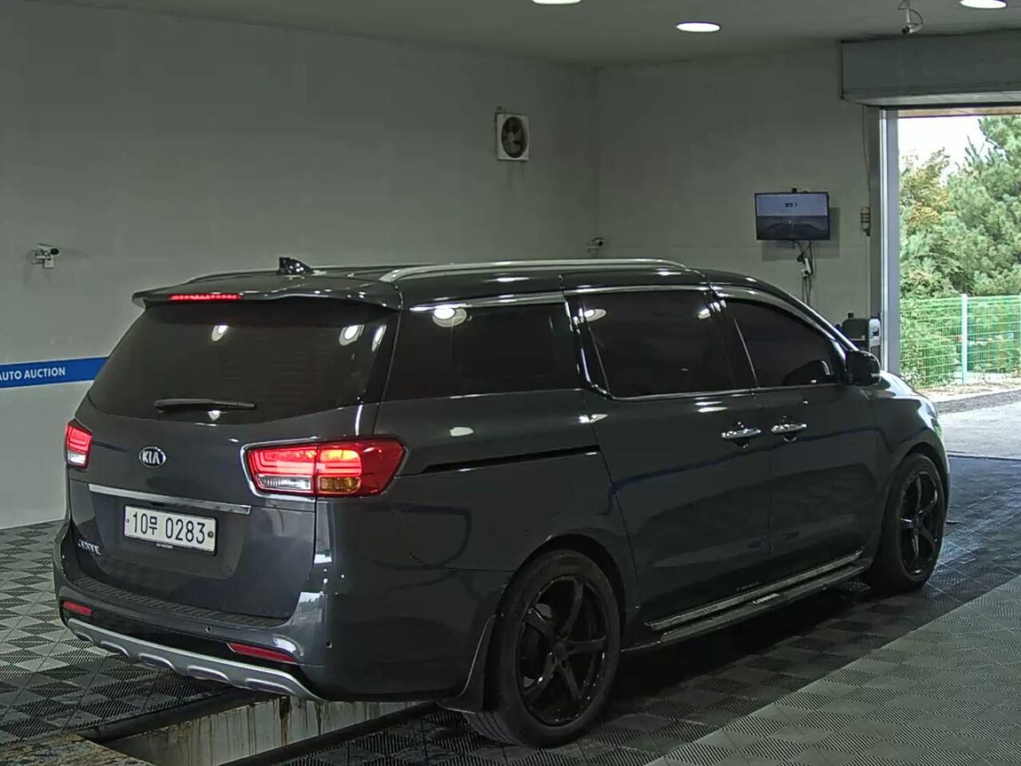 KIA ALL NEW CARNIVAL 9-SEATER DIESEL PRESTIGE 2017 - zdjęcie 5