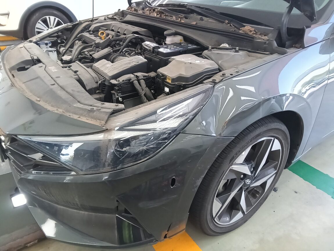 HYUNDAI AVANTE (CN7) 1.6 GASOLINE SMART 2023 - zdjęcie 24