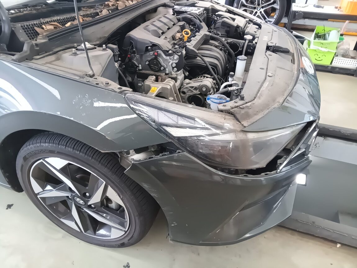 HYUNDAI AVANTE (CN7) 1.6 GASOLINE SMART 2023 - zdjęcie 25