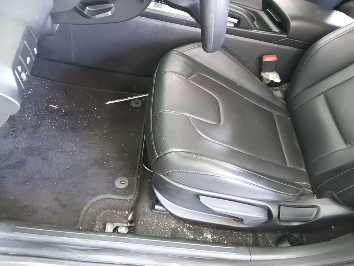 HYUNDAI AVANTE (CN7) 1.6 GASOLINE SMART 2023 - zdjęcie 32