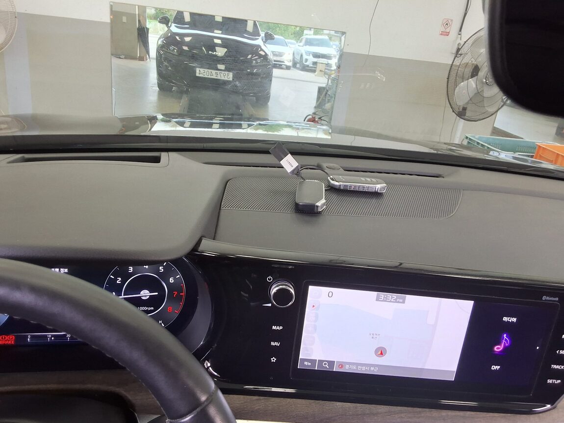 KIA NEW K5 (DL3) 2.0 GASOLINE SIGNATURE 2023 - zdjęcie 17