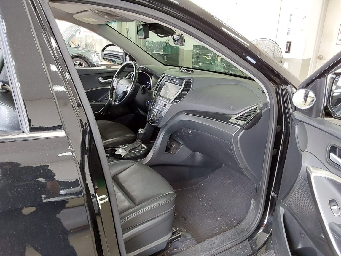 HYUNDAI SANTA FE THE PRIME DIESEL R2.0 2WD VALUE PLUS 2018 - zdjęcie 14
