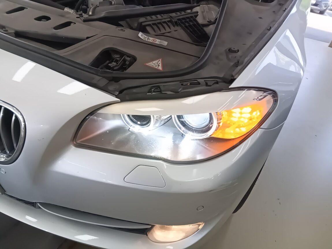 BMW 5 SERIES (6TH GEN) 528i xDRIVE 2013 - zdjęcie 34