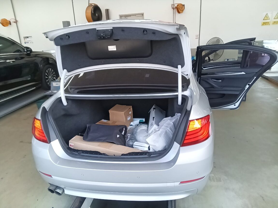 BMW 5 SERIES (6TH GEN) 528i xDRIVE 2013 - zdjęcie 15