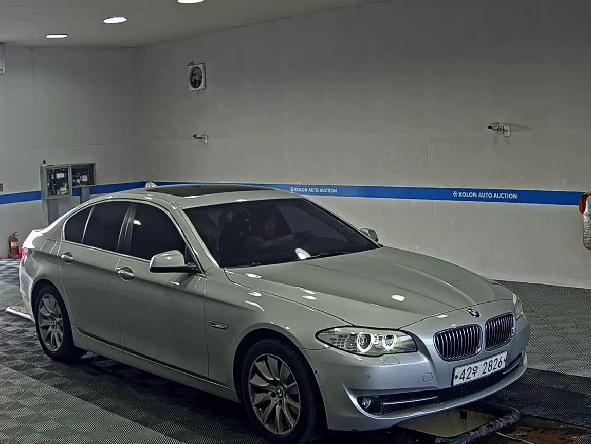 BMW 5 SERIES (6TH GEN) 528i xDRIVE 2013 - zdjęcie 3