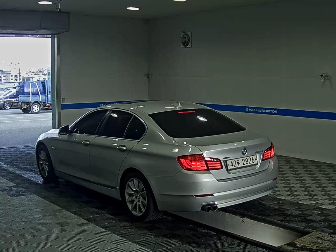 BMW 5 SERIES (6TH GEN) 528i xDRIVE 2013 - zdjęcie 6