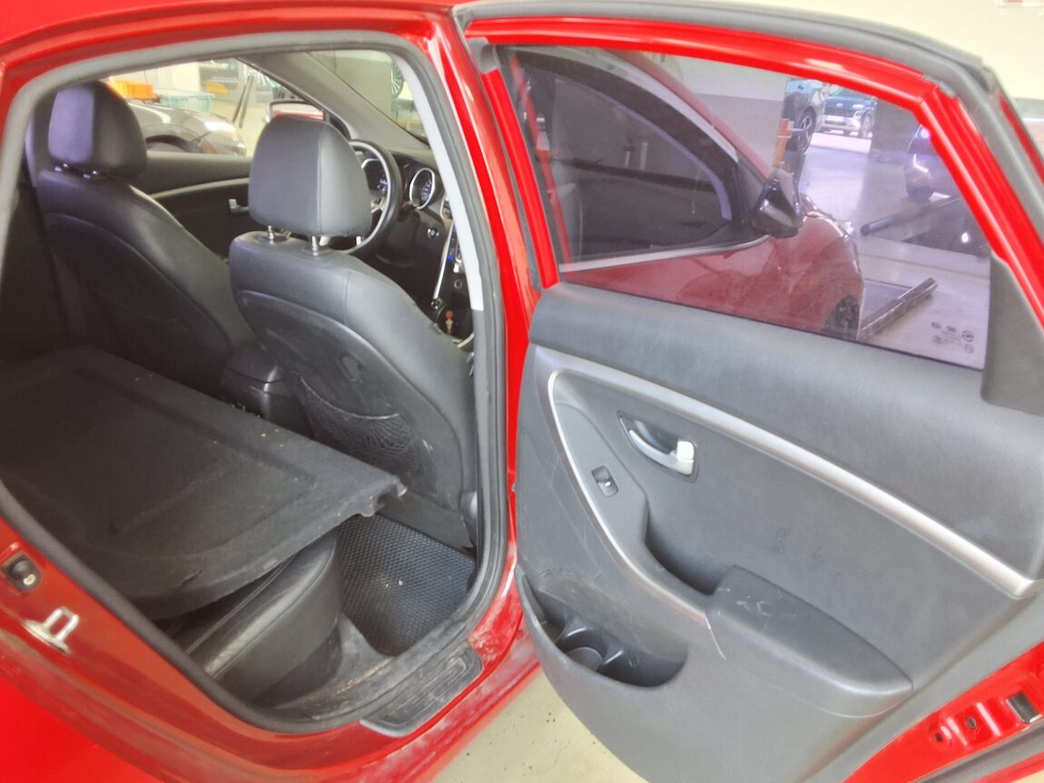 HYUNDAI NEW i30 1.6 VGT PYL 2014 - zdjęcie 13