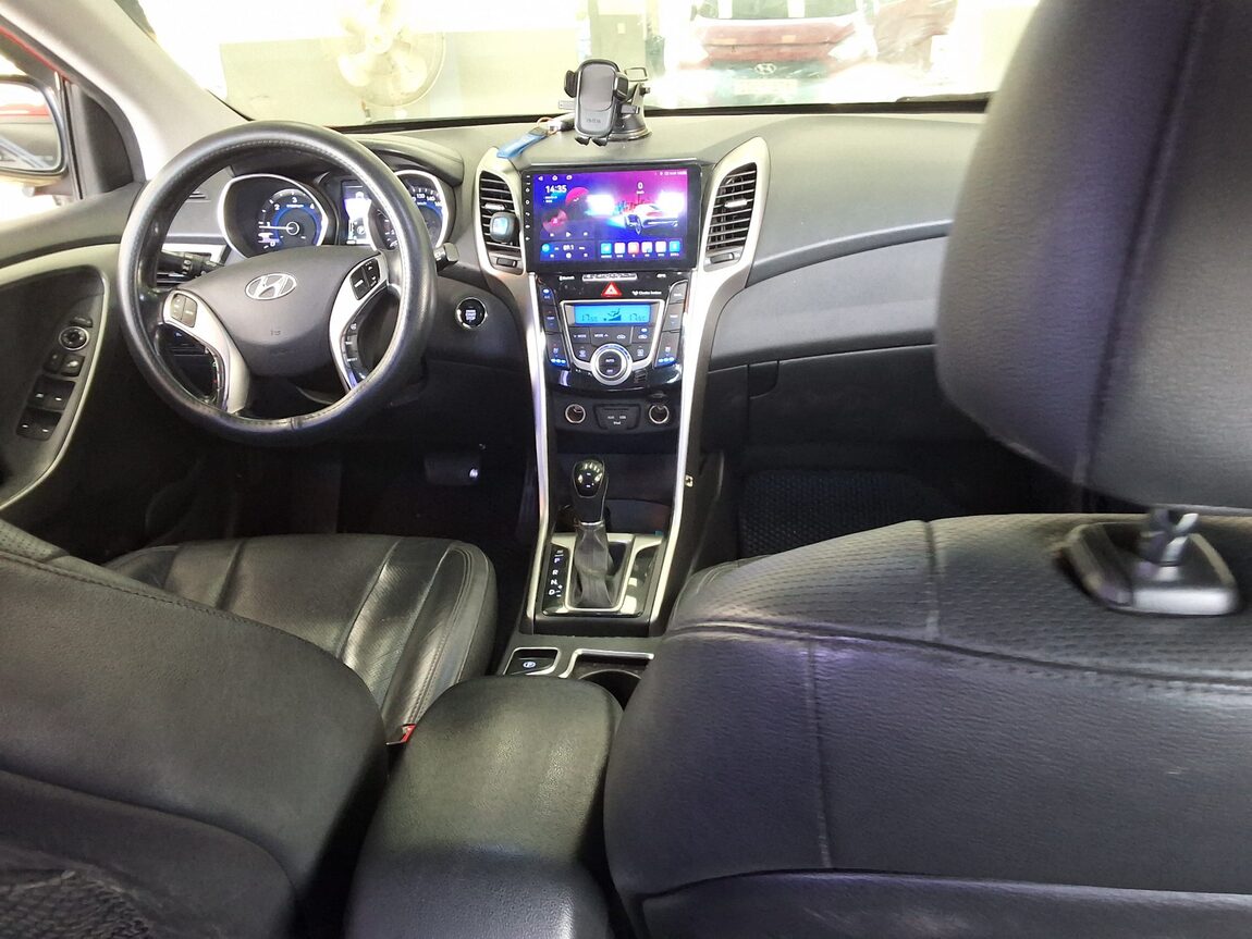 HYUNDAI NEW i30 1.6 VGT PYL 2014 - zdjęcie 11