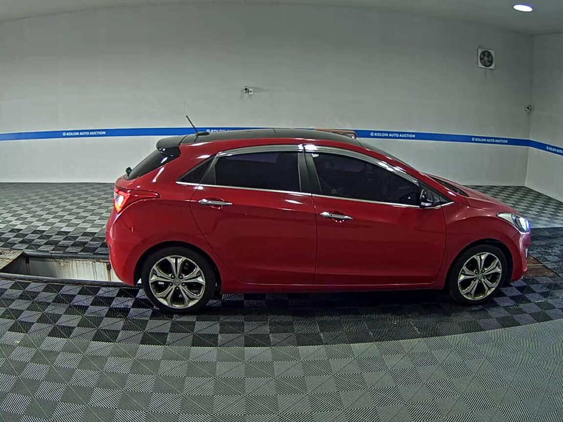 HYUNDAI NEW i30 1.6 VGT PYL 2014 - zdjęcie 4