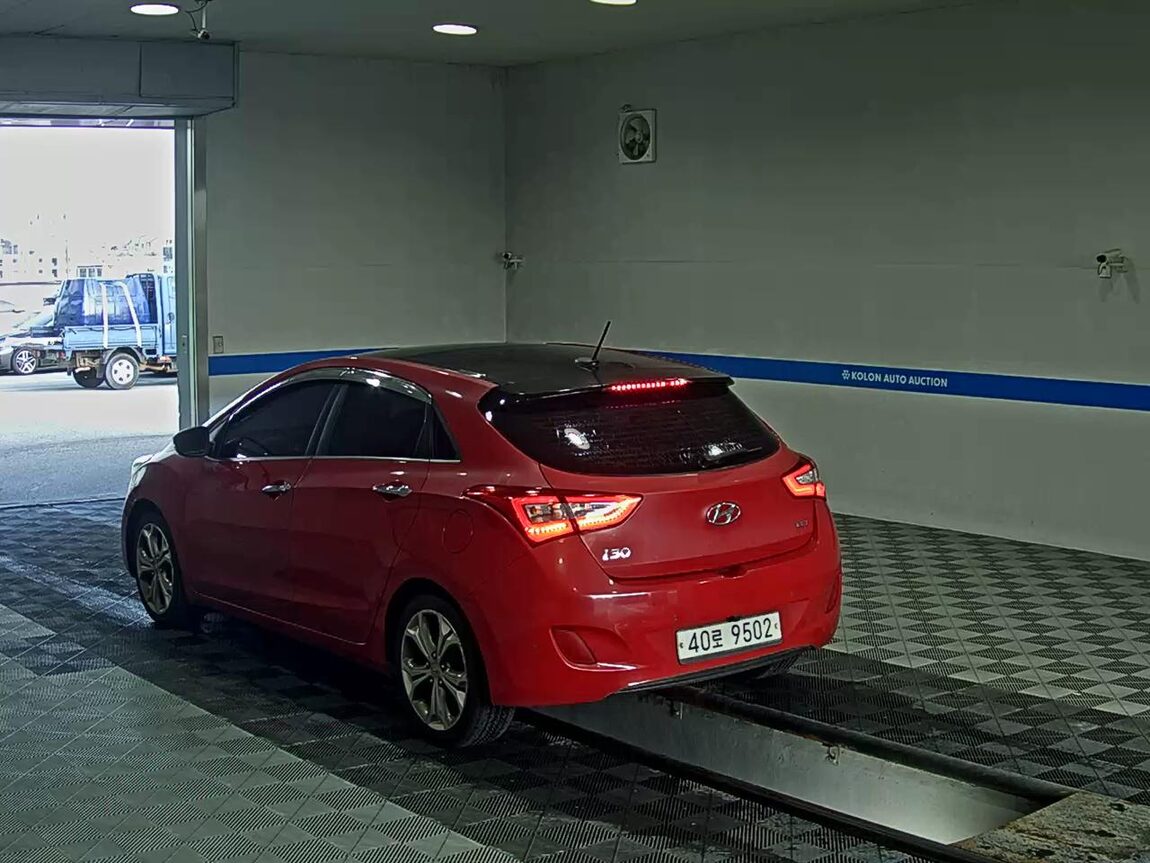 HYUNDAI NEW i30 1.6 VGT PYL 2014 - zdjęcie 6