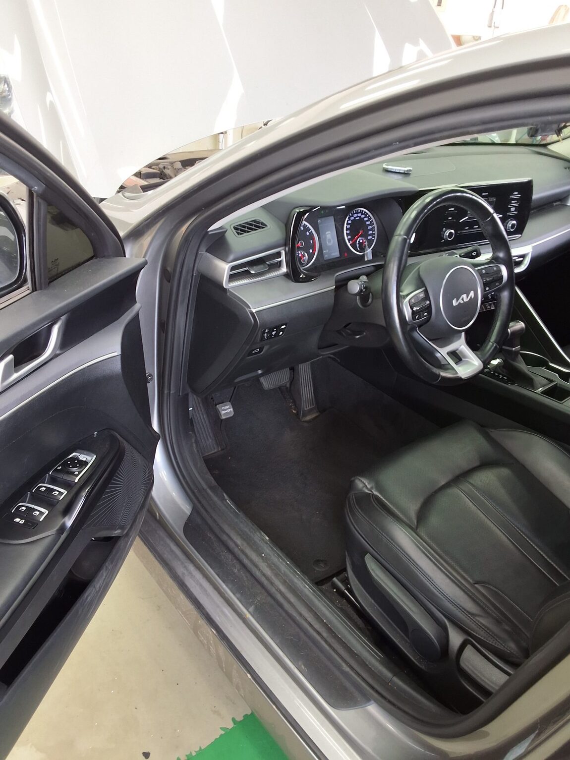 KIA NEW K5 (DL3) 2.0 LPI RENTAL CAR STANDARD 2023 - zdjęcie 10