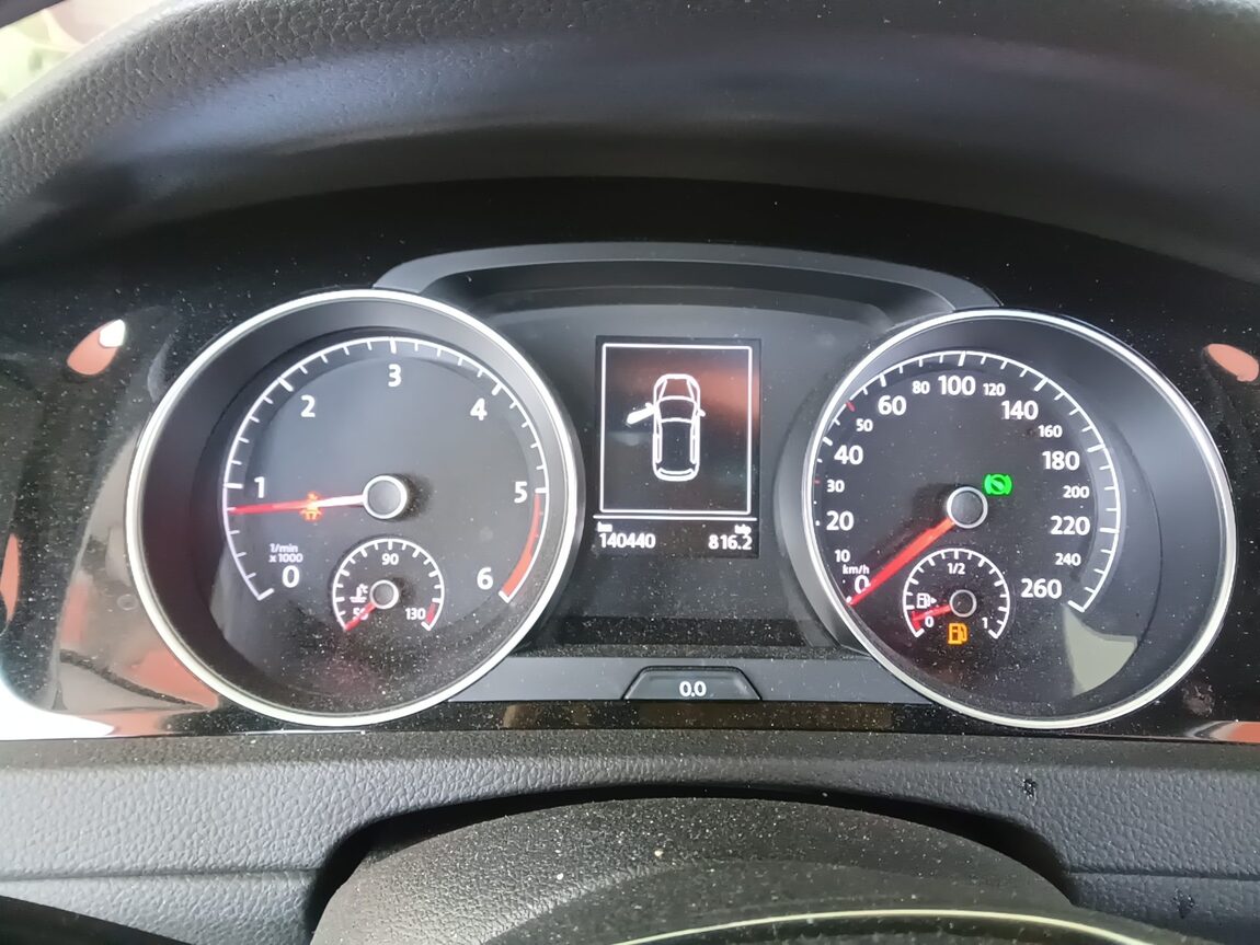 VOLKSWAGEN GOLF (7TH GEN) 2.0 TDI 2015 - zdjęcie 9