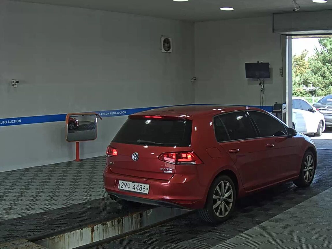 VOLKSWAGEN GOLF (7TH GEN) 2.0 TDI 2015 - zdjęcie 5