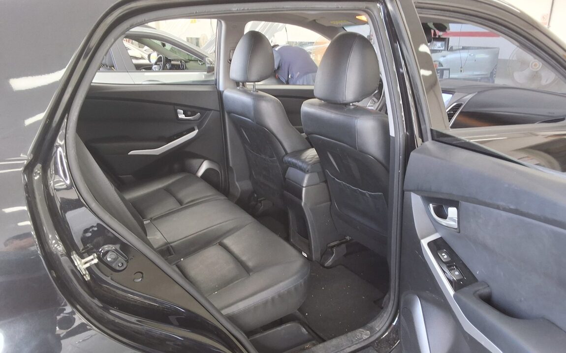 KG MOBILITY (SSANGYONG) NEW KORANDO C 2.2 AWD RX LUXURY MODEL 2017 - zdjęcie 13