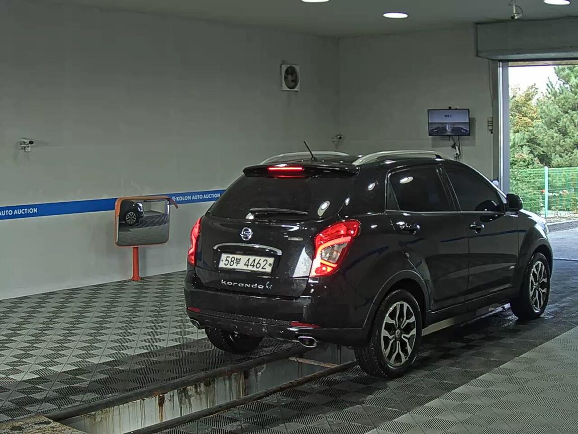 KG MOBILITY (SSANGYONG) NEW KORANDO C 2.2 AWD RX LUXURY MODEL 2017 - zdjęcie 5