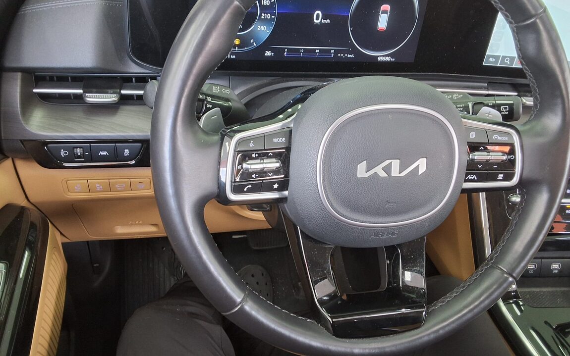 KIA NEW CARNIVAL (KA4) 9-SEATER GASOLINE NOBLESSE 2023 - zdjęcie 17
