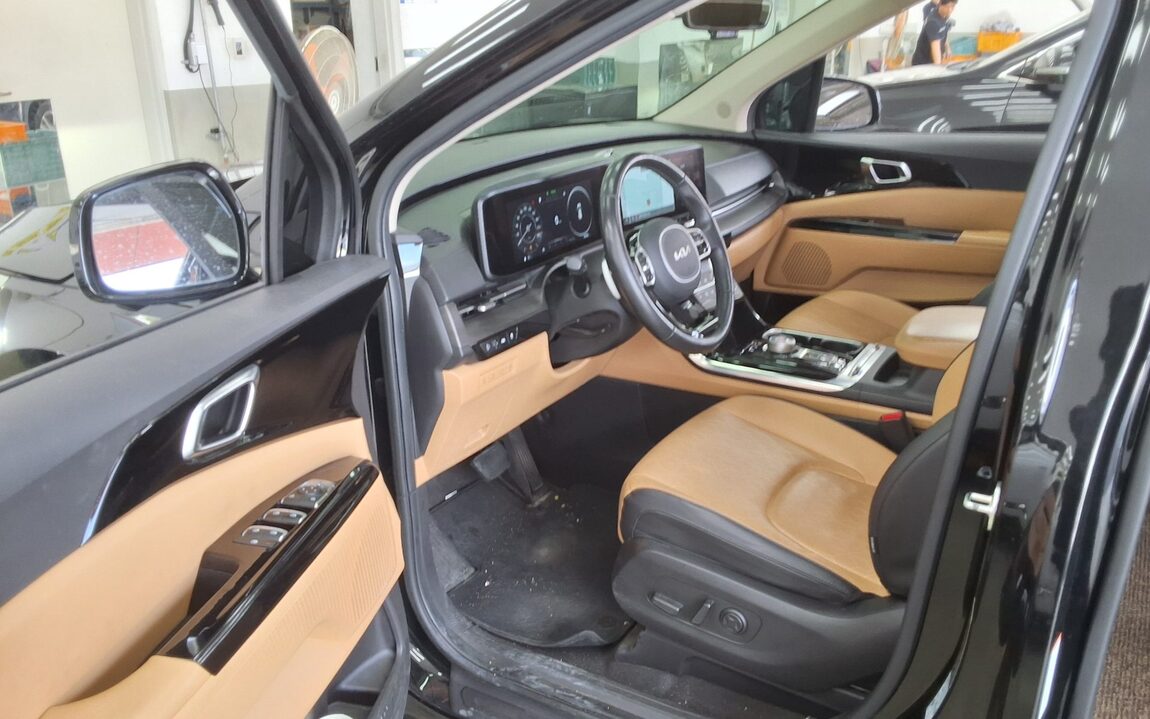 KIA NEW CARNIVAL (KA4) 9-SEATER GASOLINE NOBLESSE 2023 - zdjęcie 10