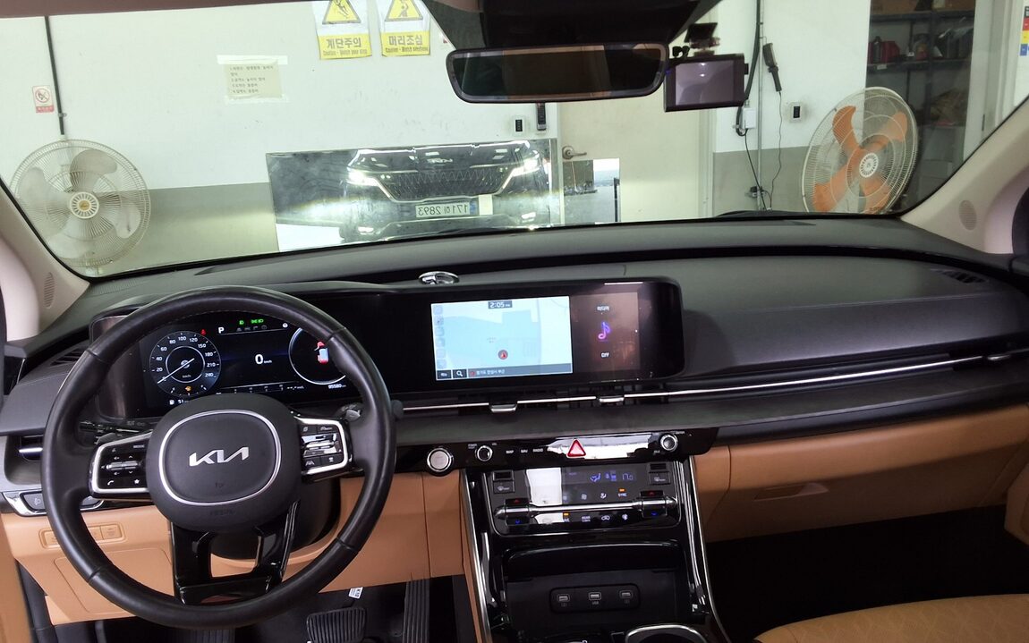 KIA NEW CARNIVAL (KA4) 9-SEATER GASOLINE NOBLESSE 2023 - zdjęcie 11